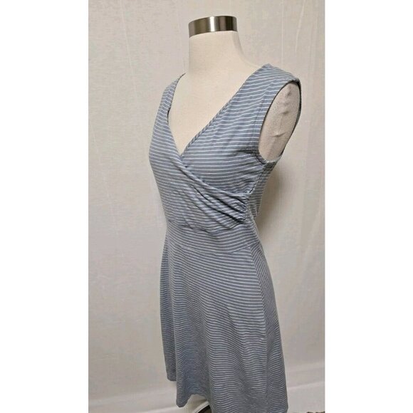 Patagonia Womens Dress Size Medium Blue Stripes Sleeveless Wrap‎ Detail - Picture 2 of 7